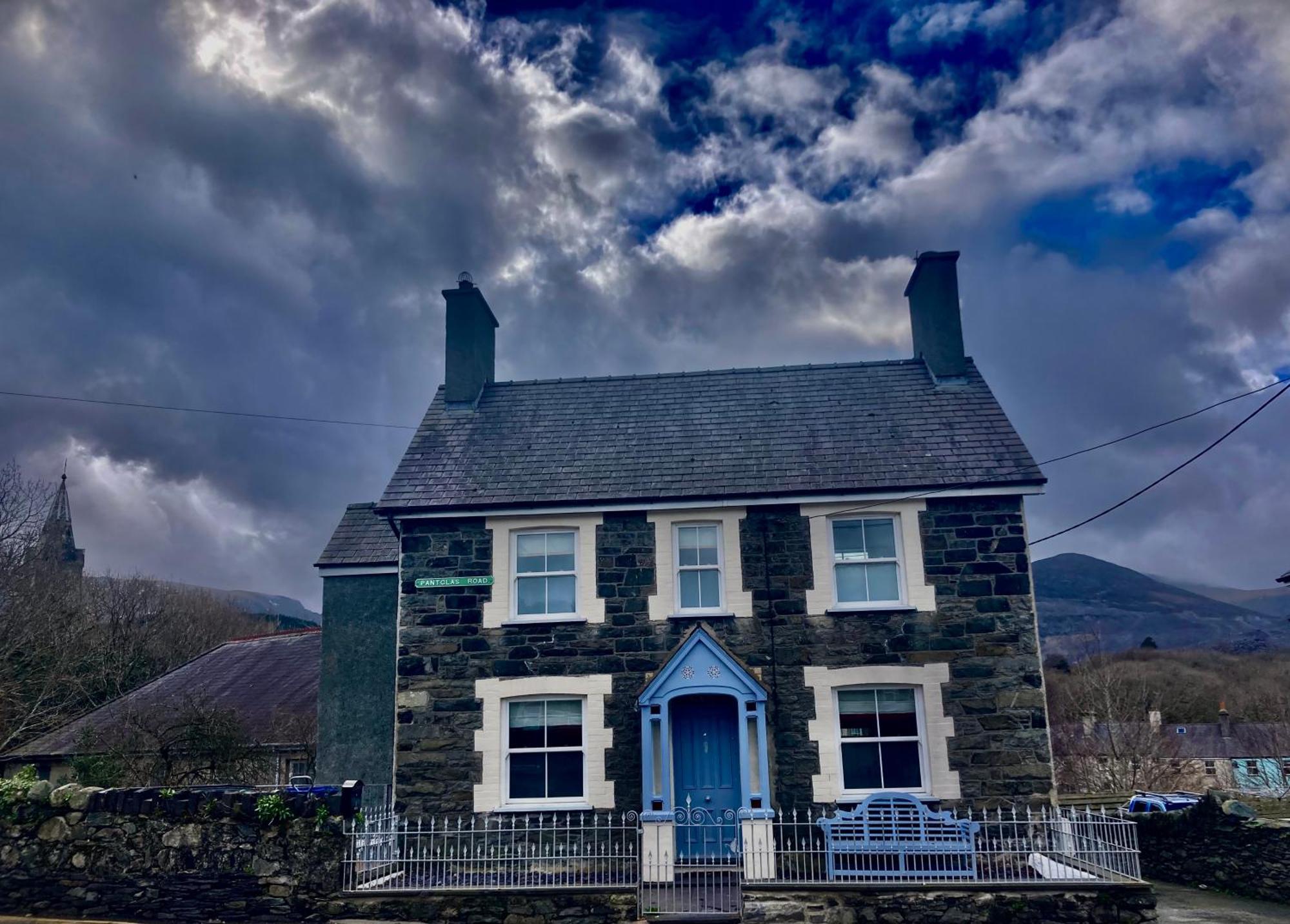 Ivy House Villa Bangor  Exterior photo
